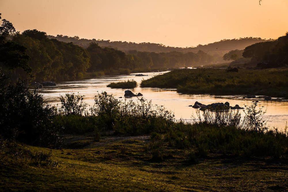 Maninghi Lodge Hoedspruit Extérieur photo